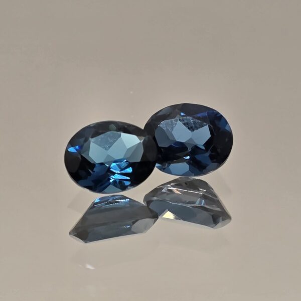 London blue topazas